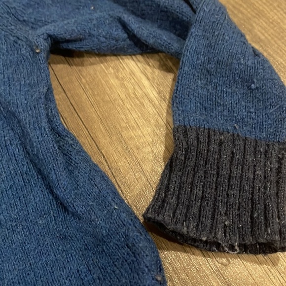 Baby gap sweater - Picture 3 of 6